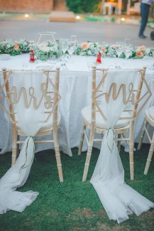 Ρουστίκ στολισμός καρέκλας δεξίωσης