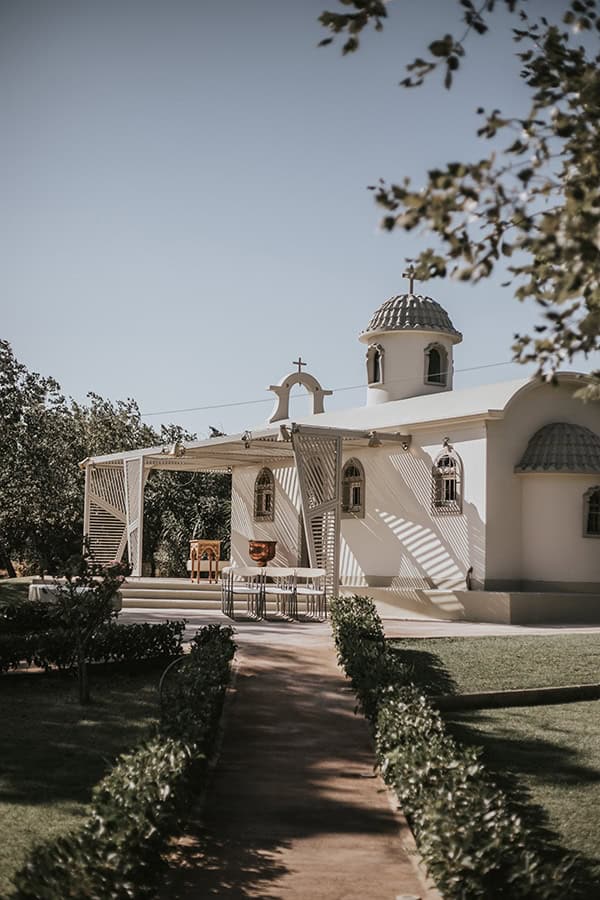 Εκκλησάκι Αγίων Νεκταρίου & Παϊσίου στη Γαλάζια Ακτή