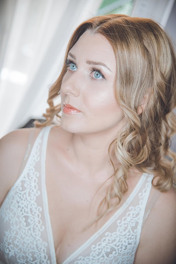 bohemian-summer-wedding-athens-pampas-grass-roses-pink-coral-hues_04x