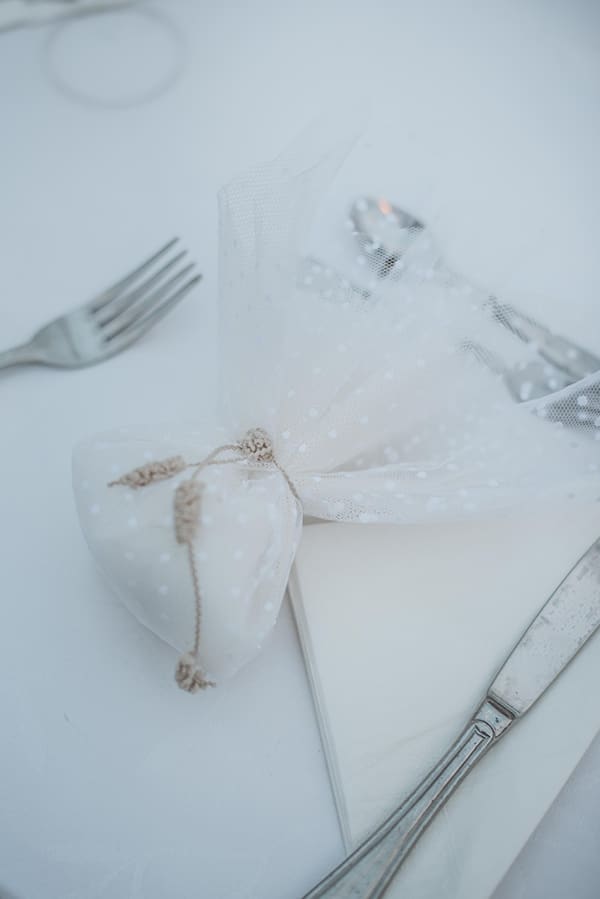 bohemian-summer-wedding-athens-pampas-grass-roses-pink-coral-hues_33