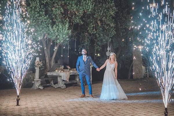 bohemian-summer-wedding-athens-pampas-grass-roses-pink-coral-hues_37