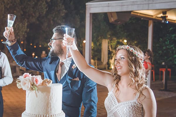 bohemian-summer-wedding-athens-pampas-grass-roses-pink-coral-hues_39