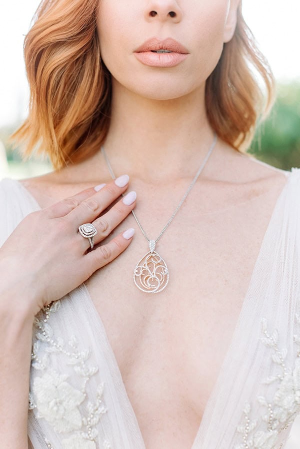 dreamy-styled-shoot-pyrgos-petreza-roses-other-unique-flowers-grey-coral-hues_04x