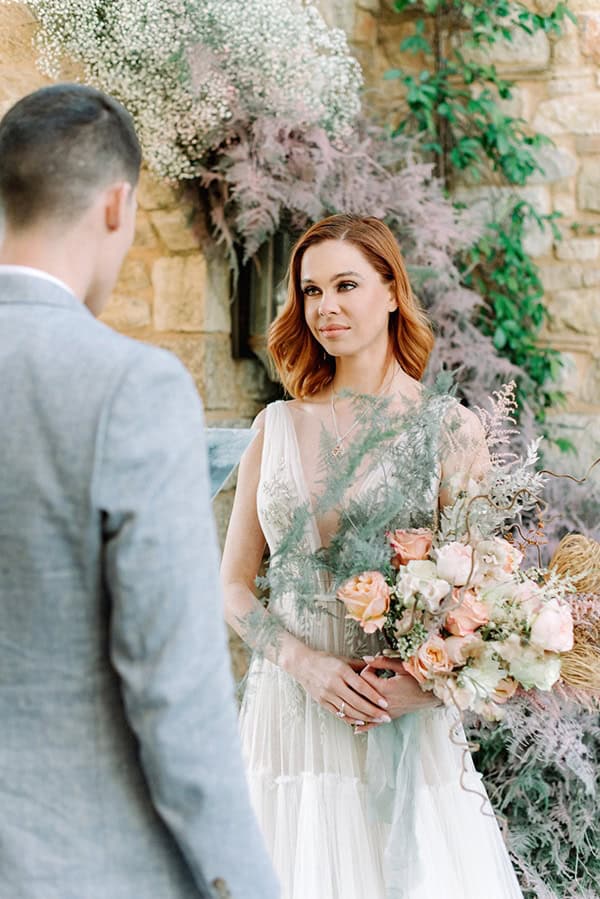 dreamy-styled-shoot-pyrgos-petreza-roses-other-unique-flowers-grey-coral-hues_14