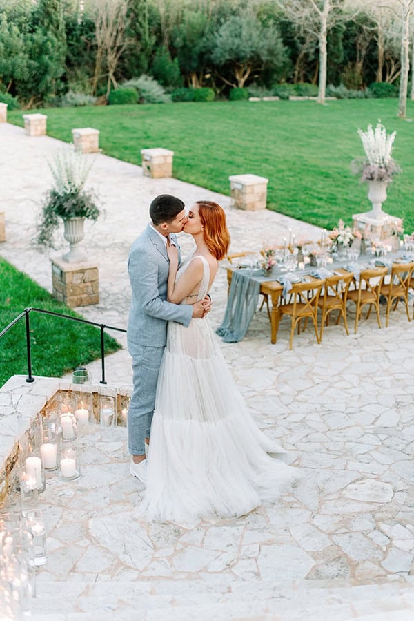 dreamy-styled-shoot-pyrgos-petreza-roses-other-unique-flowers-grey-coral-hues_31