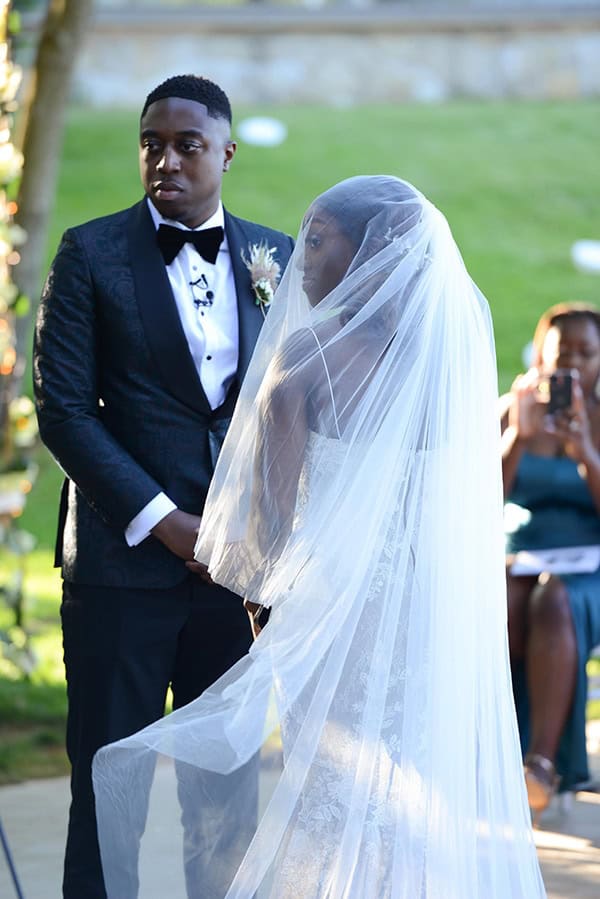 dreamy-wedding-summer-alsos-nymfwn-hydrangeas-roses-white-pink-color_18