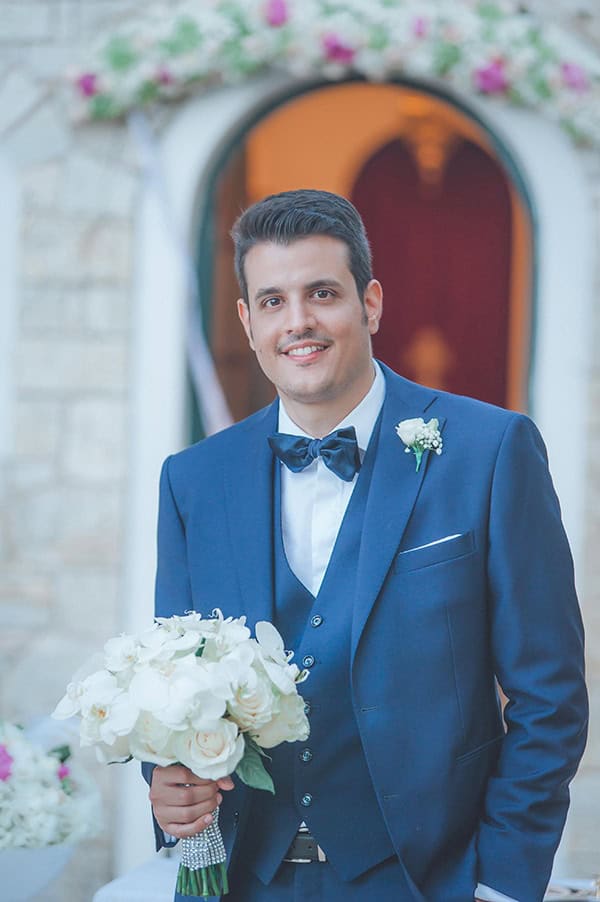 elegant-summer-wedding-hydrangeas-roses-tones-white-pink_21