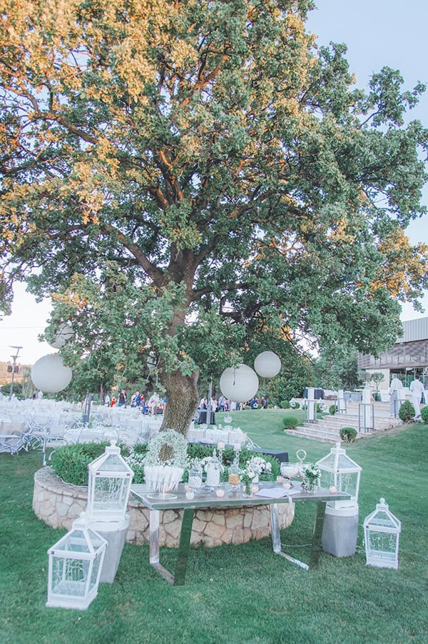 elegant-summer-wedding-hydrangeas-roses-tones-white-pink_26x