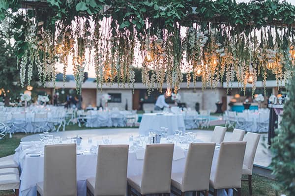 elegant-summer-wedding-hydrangeas-roses-tones-white-pink_30