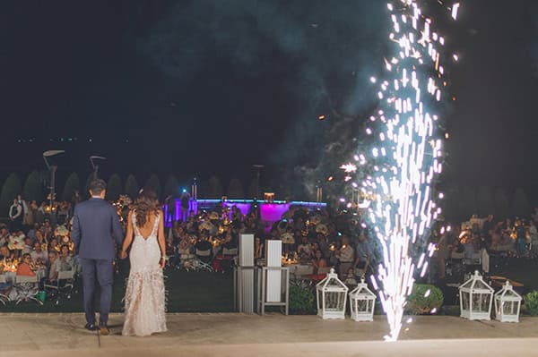 elegant-summer-wedding-hydrangeas-roses-tones-white-pink_54