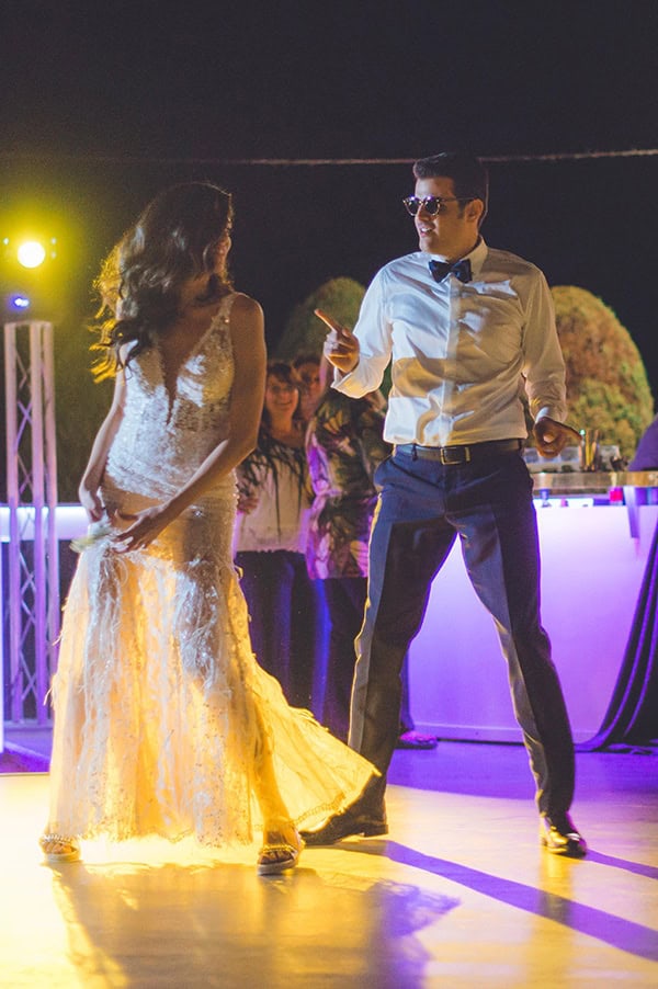 elegant-summer-wedding-hydrangeas-roses-tones-white-pink_56