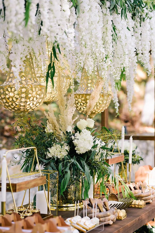 fairytale-styled-photoshoot-wedding-dresses-lush-florals_10x