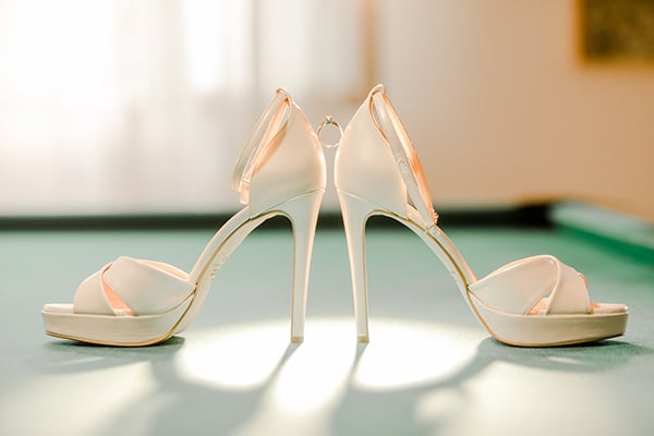 fall-wedding-larisa-baby-breaths-lisianthus_06