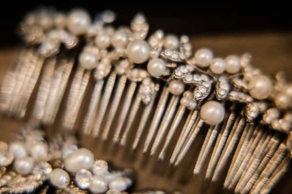 fall-wedding-larisa-baby-breaths-lisianthus_07