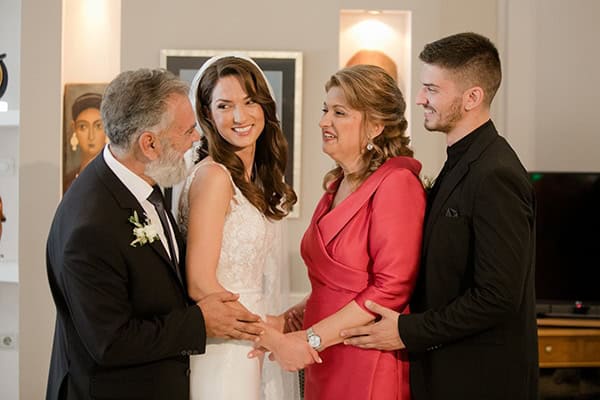 fall-wedding-larisa-baby-breaths-lisianthus_13