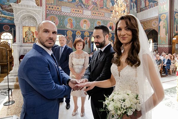 fall-wedding-larisa-baby-breaths-lisianthus_21