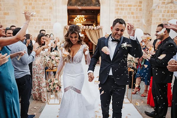 fall-wedding-nicosia-elegant-elements-pastel-tones_25