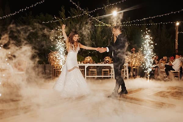 fall-wedding-nicosia-elegant-elements-pastel-tones_37