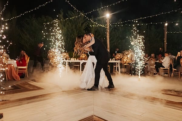 fall-wedding-nicosia-elegant-elements-pastel-tones_38