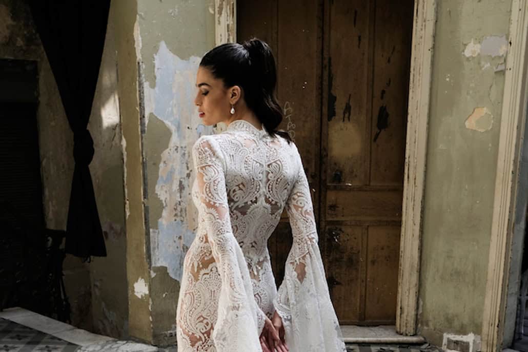 Gorgeous styled shoot με το πιο vintage σκηνικό και λουλούδια σε λευκές αποχρώσεις