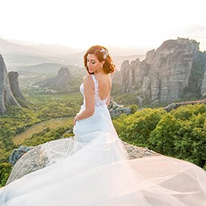 Υπέροχος καλοκαιρινός γάμος στη Θεσσαλονίκη με πανέμορφο ανθοστολισμό από παιώνιες │ Ζωή & Συμεών