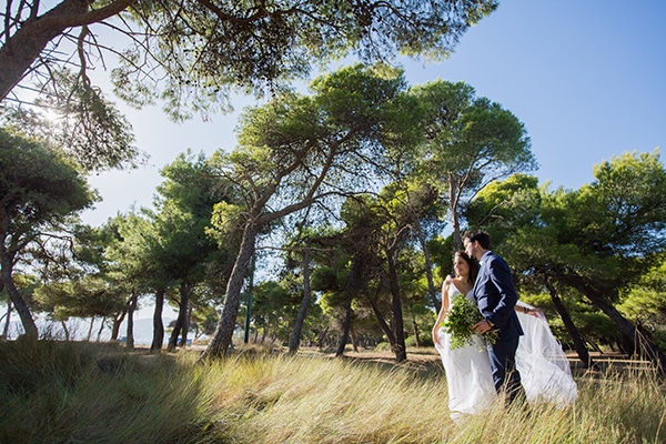 romantic-fall-wedding-athens-white-roses-anemones_03