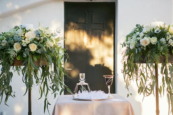 romantic-fall-wedding-athens-white-roses-anemones_13