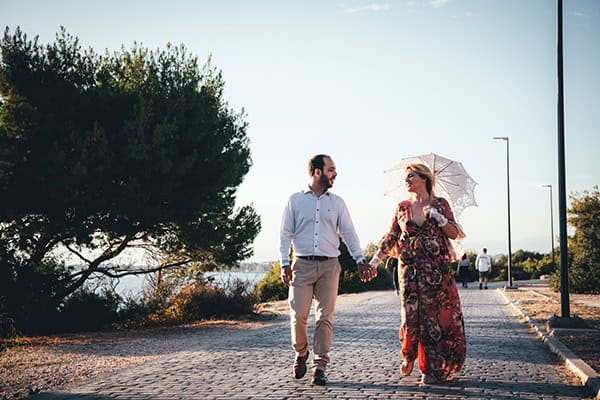romantic-outdoor--prewedding-shoot_04x