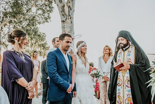 romantic-summer-wedding-aegina-white-roses-eucalyptus_26