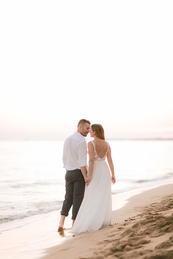 romantic-summer-wedding-corfu-white-roses-light-blue-touches_31