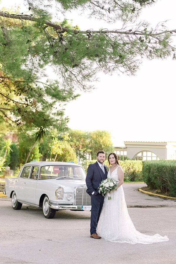 summer-wedding-kefalonia-white-roses-olives_03