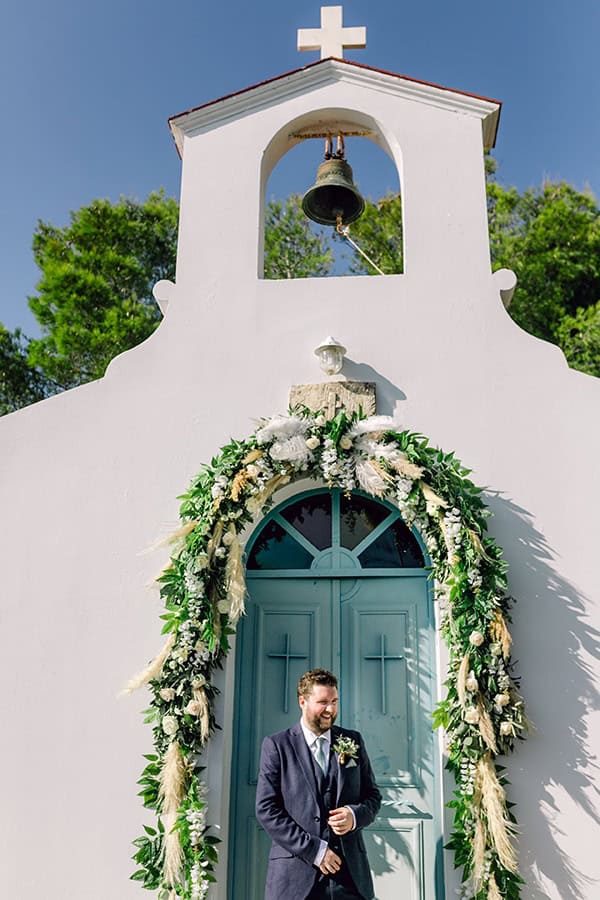 summer-wedding-kefalonia-white-roses-olives_10