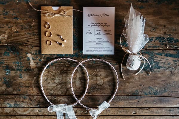 traditional-summer-wedding-ptolemaida-bohemian-touches_03x