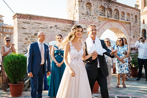 traditional-summer-wedding-ptolemaida-bohemian-touches_13