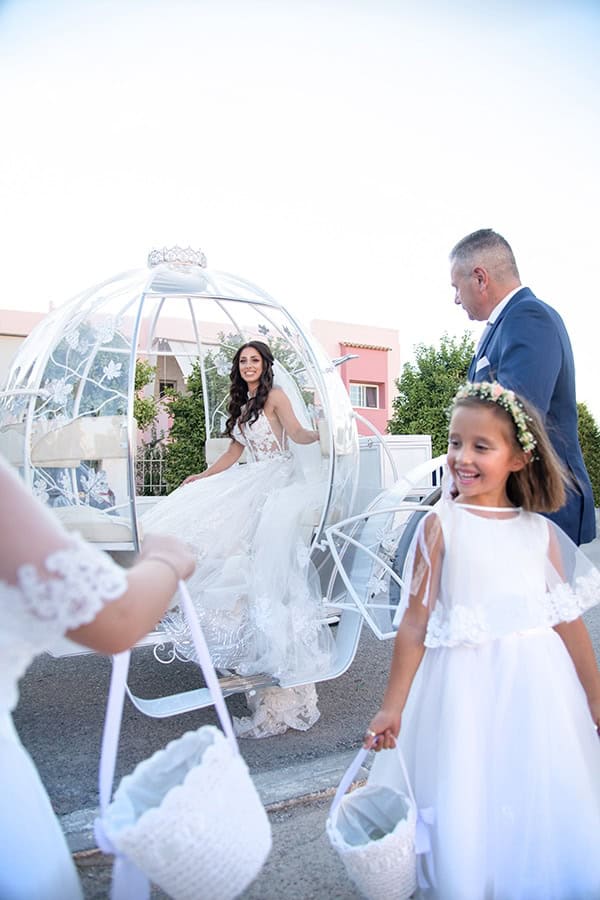 beautiful-romantic-wedding-peonies-colors-white-pink_13