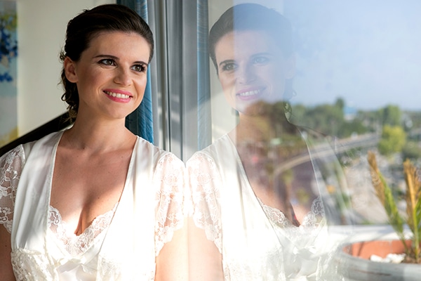 beautiful-wedding-summer-beach-baby-breath-full-of-romantic-elements_03