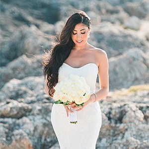 Ονειρικός γάμος στην Κεφαλονιά με πλούσιο ανθοστολισμό και έντονο το ρομαντικό στοιχείο │Άντζελα & Κώστας