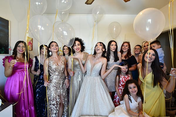 elegant-chic-summer-wedding-pavillion-hall-roses-hydrangeas-white-pink-hues-gold-details_08