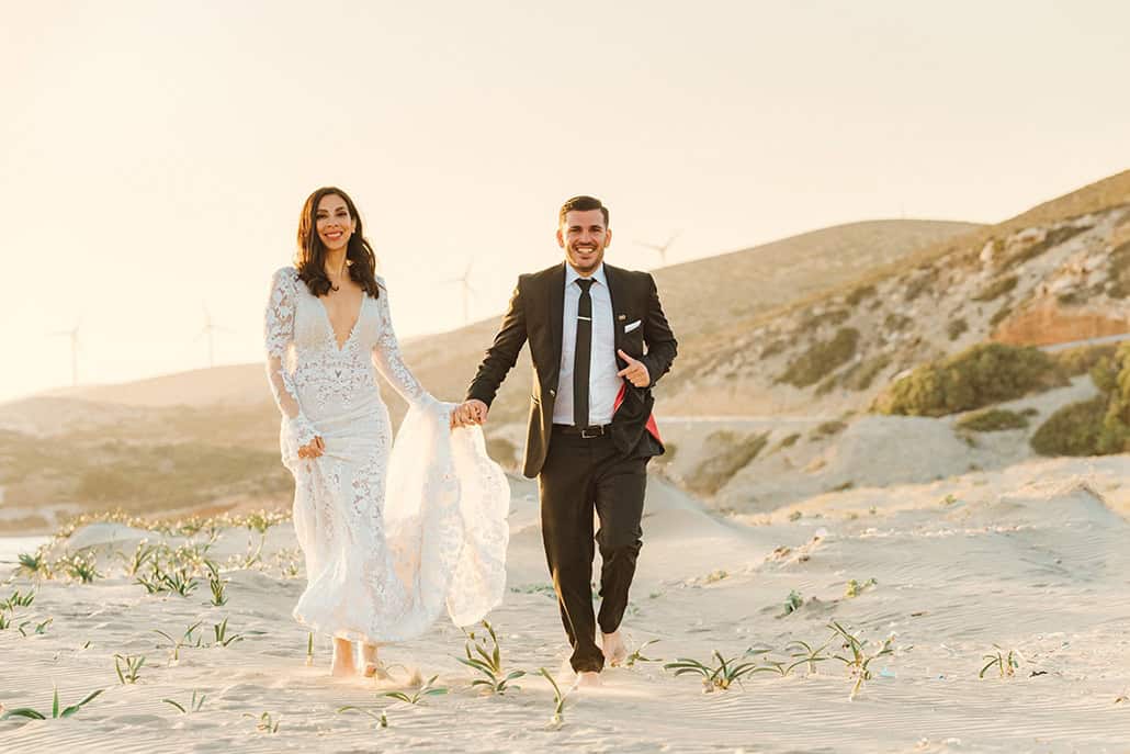 Elegant – chic γάμος στη Ρόδο με λευκά λουλούδια και χρυσές πινελιές │ Σταυρούλα & Ηλίας