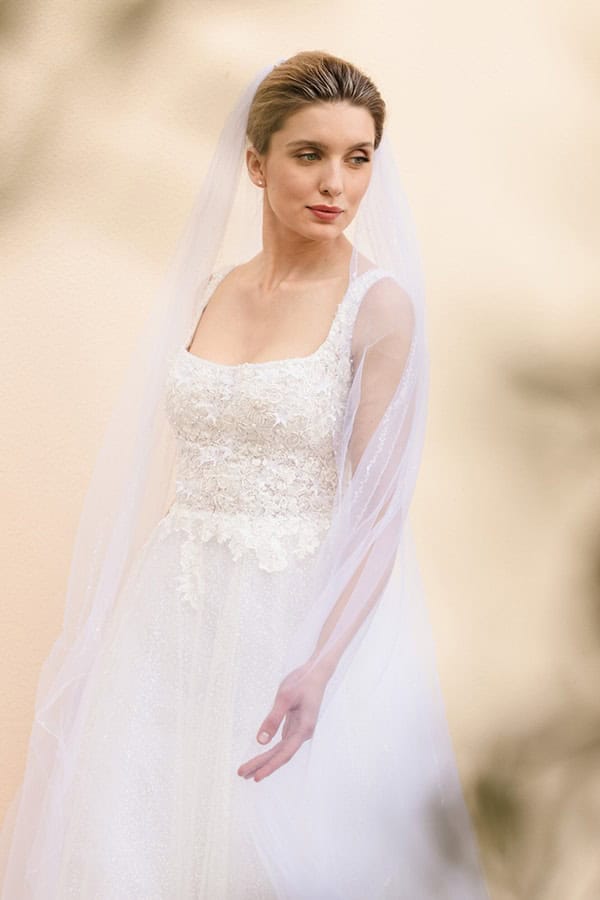 elegant-wedding-dresses-glamorous-bridal-look_05