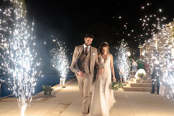 island-summer-wedding-aegina-baby-breath_18