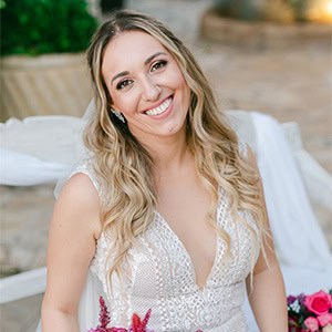 Luxurious καλοκαιρινός γάμος με πλούσιο ανθοστολισμό στα πιο φανταχτερά χρώματα του φούξια και του μωβ │ Ελεάννα & Δημήτρης