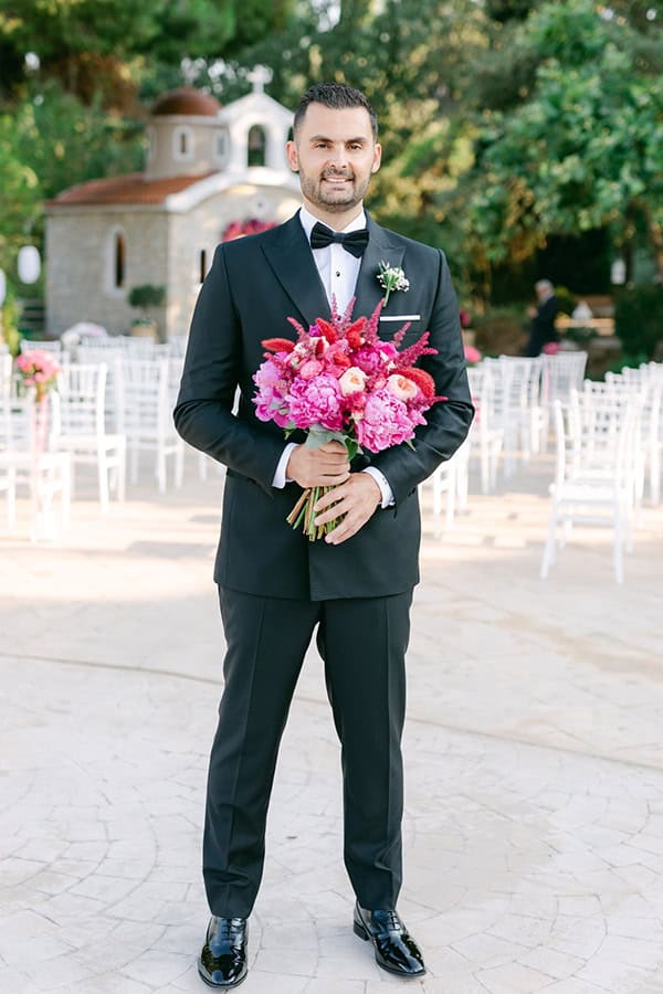 luxurious-summer-wedding-flowers-decoration-fuchsia-purple-tones_16