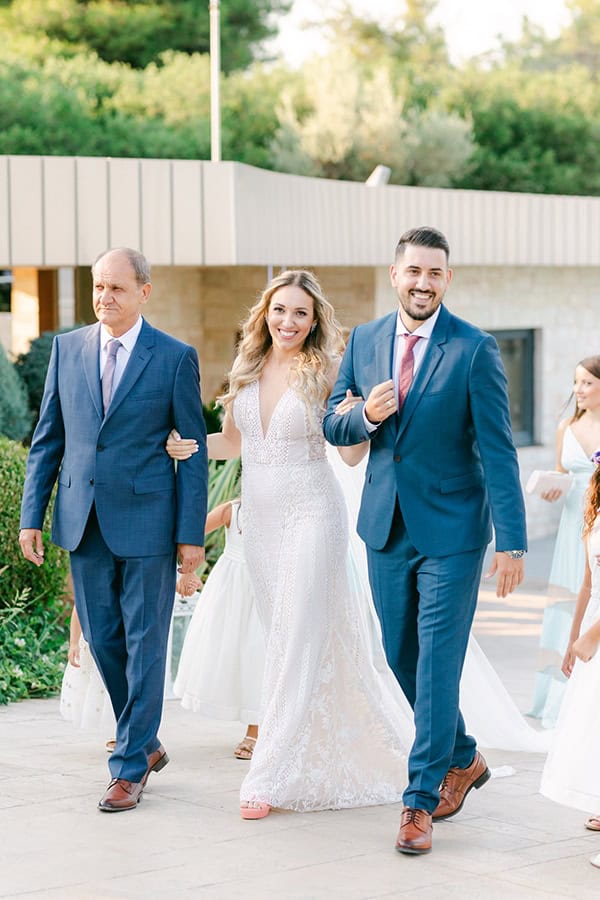 luxurious-summer-wedding-flowers-decoration-fuchsia-purple-tones_19