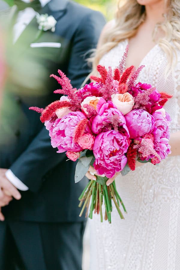 luxurious-summer-wedding-flowers-decoration-fuchsia-purple-tones_22