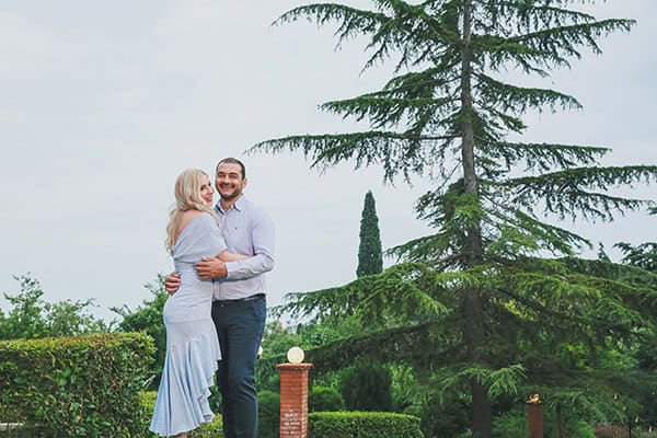 prewedding-shoot-green-park-cozy-details-summer-mood_08x