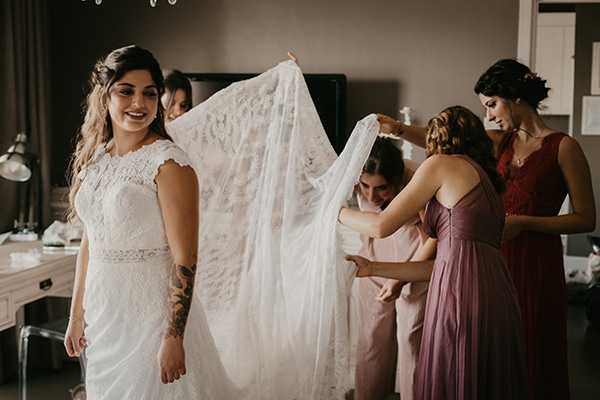 romantic-wedding-summer-thessaloniki-warm-hues-pink-blue-red_07