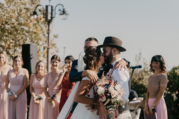 romantic-wedding-summer-thessaloniki-warm-hues-pink-blue-red_16