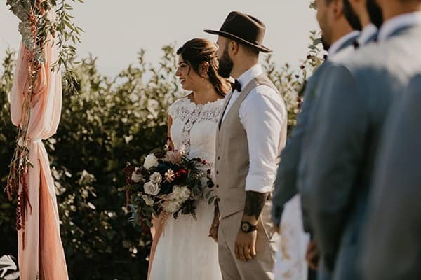 romantic-wedding-summer-thessaloniki-warm-hues-pink-blue-red_19