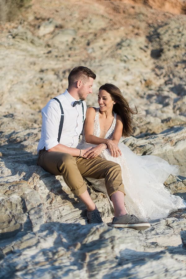 summer-wedding-athens-white-roses-baby-breath_03x